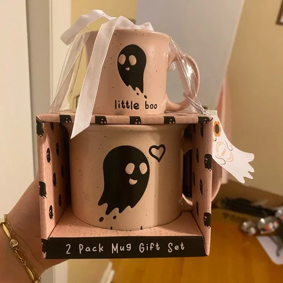 ONLY 1 LEFT FIRST OFFER GETS IT Halloween Mug set - Picture 1 of 1
